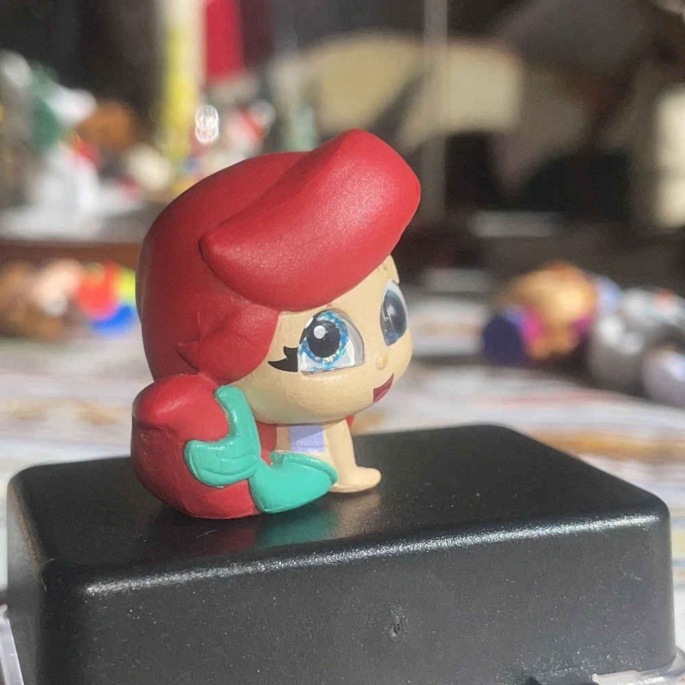 Disney Doorables - Little Mermaid - Young Ariel With Hands‎ Down